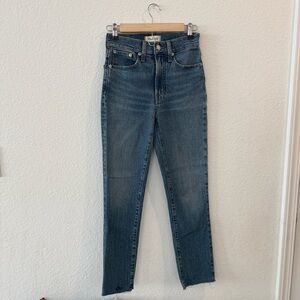 Madewell- The Perfect Vintage Jeans in Kepler Wash- 23